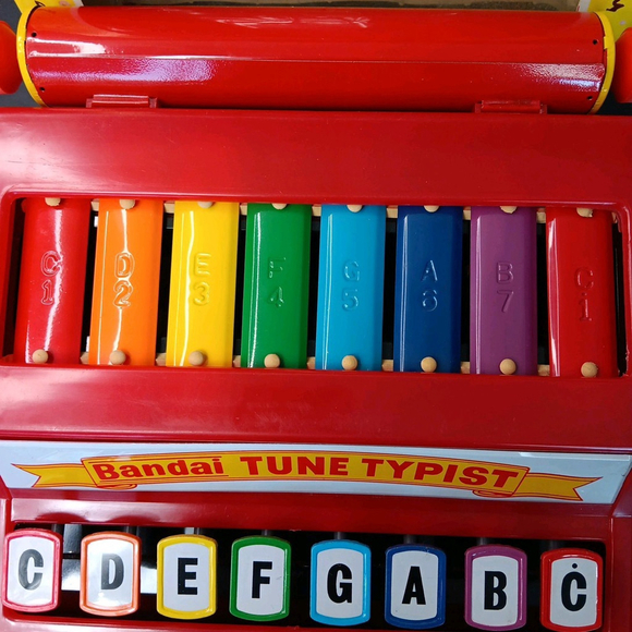 Vintage Musical Tune Toy Bandai Tune Typist Typwriter With Box Made In JAPAN - Picture 8 of 16